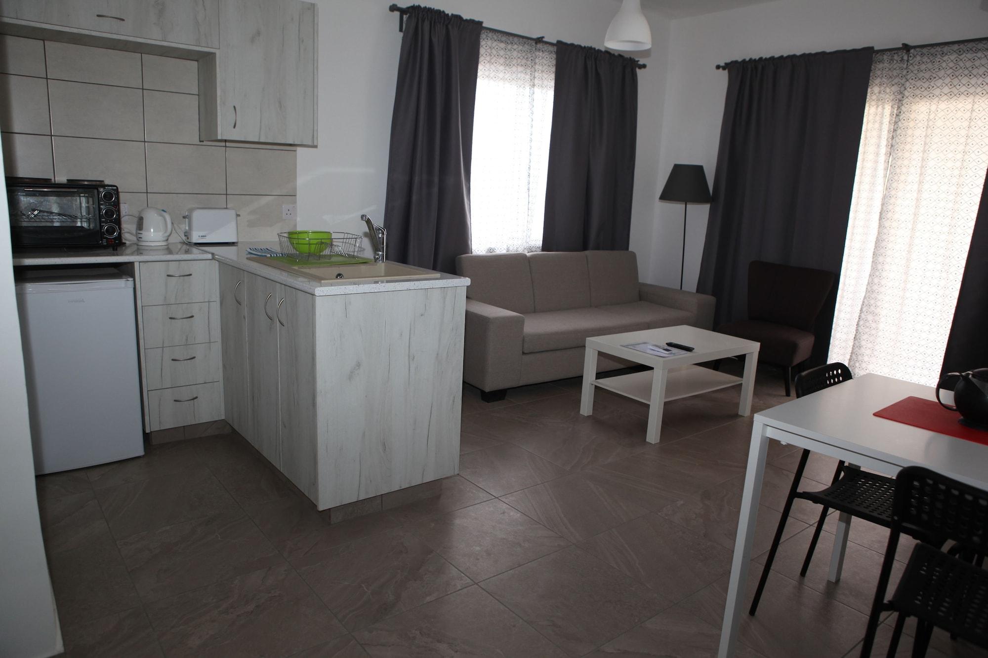 Polyxeni Hotel Apartments Limassol Kültér fotó
