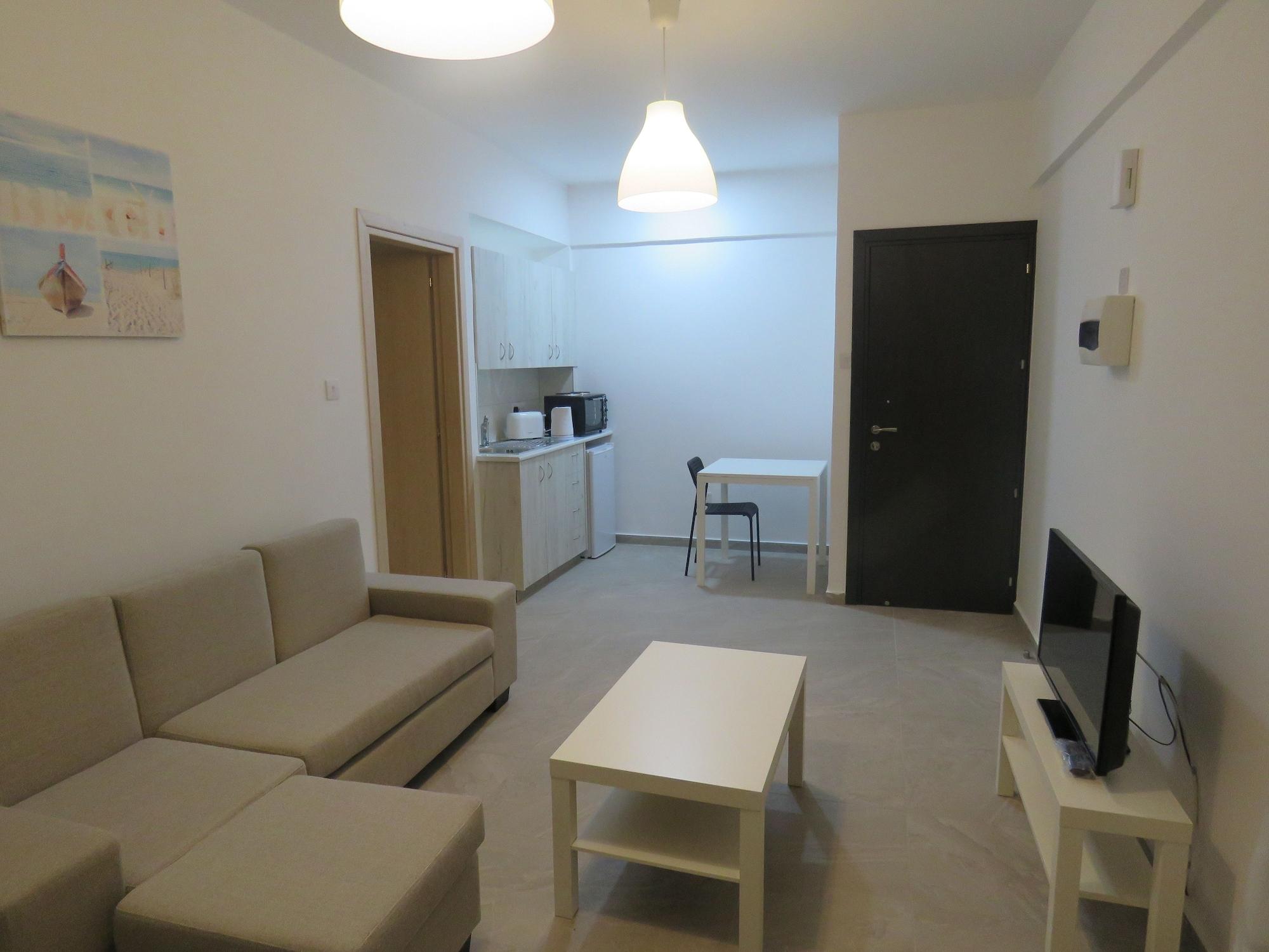Polyxeni Hotel Apartments Limassol Kültér fotó