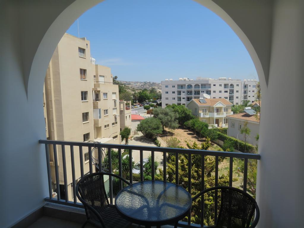 Polyxeni Hotel Apartments Limassol Kültér fotó