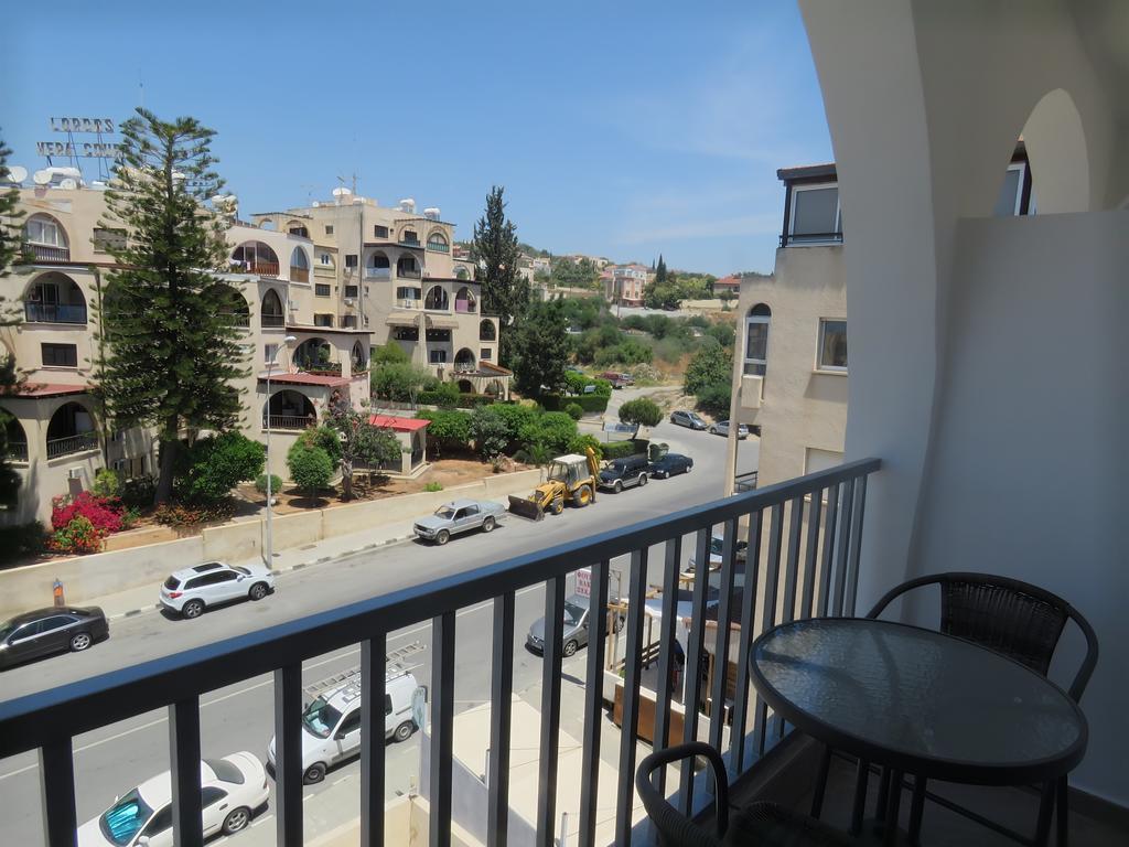 Polyxeni Hotel Apartments Limassol Kültér fotó