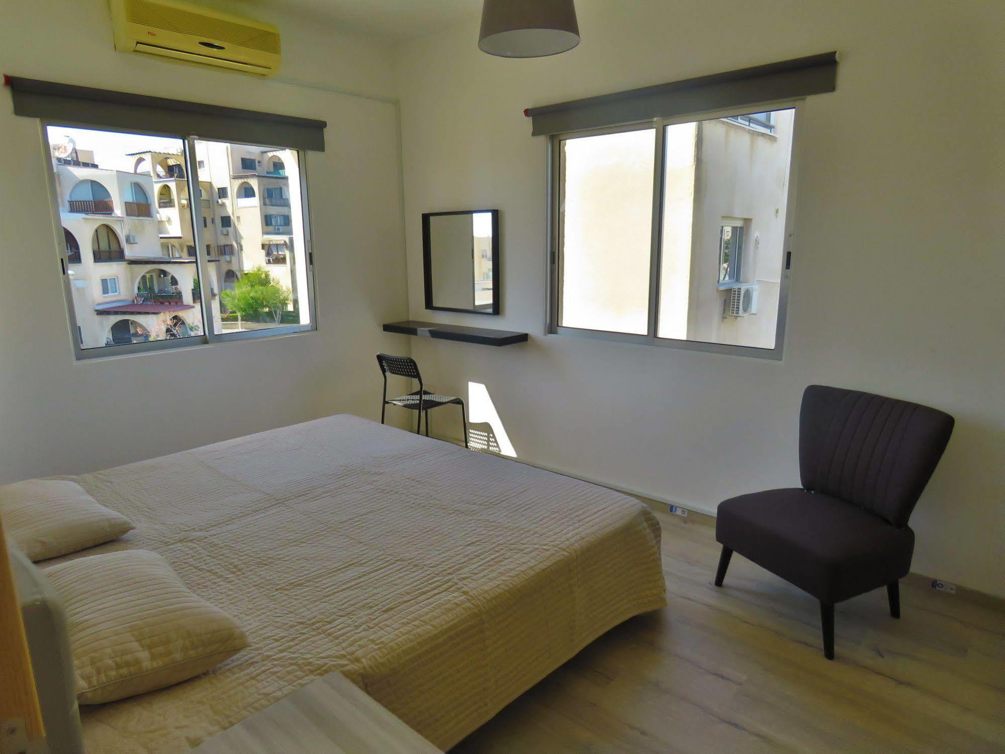 Polyxeni Hotel Apartments Limassol Kültér fotó