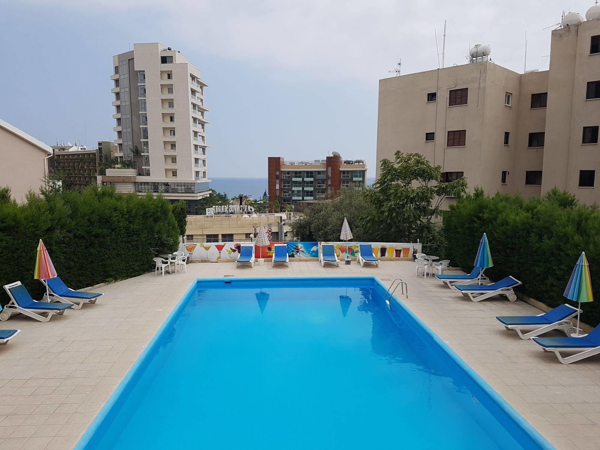 Polyxeni Hotel Apartments Limassol Kültér fotó