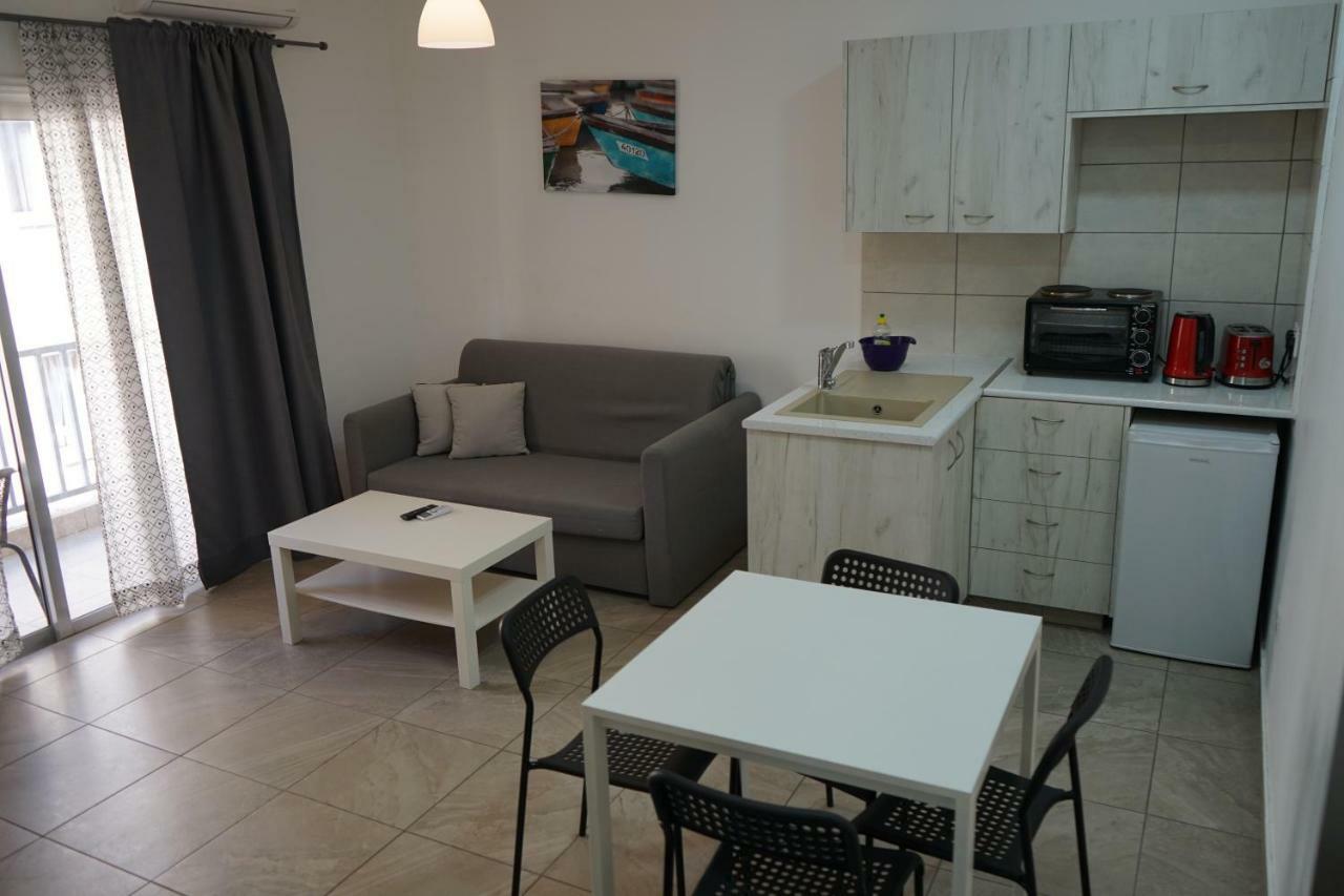 Polyxeni Hotel Apartments Limassol Kültér fotó